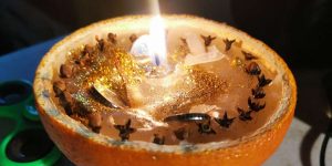 yule prosperity candle